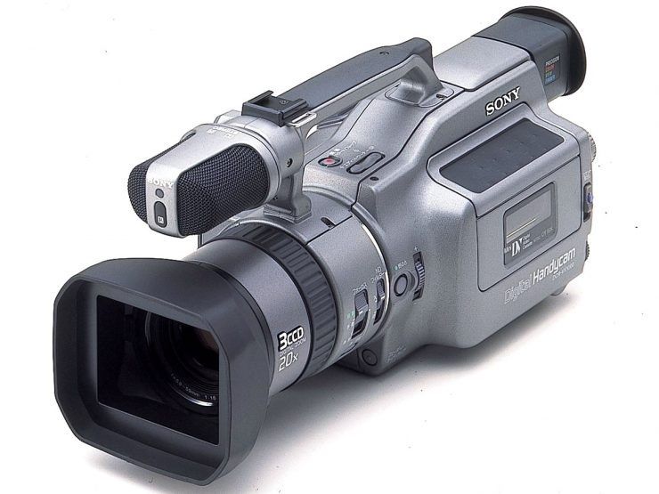 Sony Handycams videokamera med stort vidvinkelobjektiv och sökare